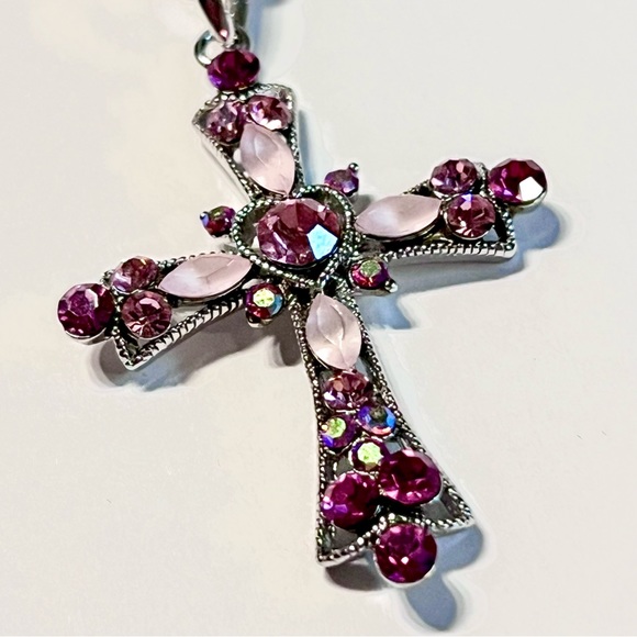 Jewelry Y2k Cross Pendant Ornate Detailing With Pink Gemstone Accents